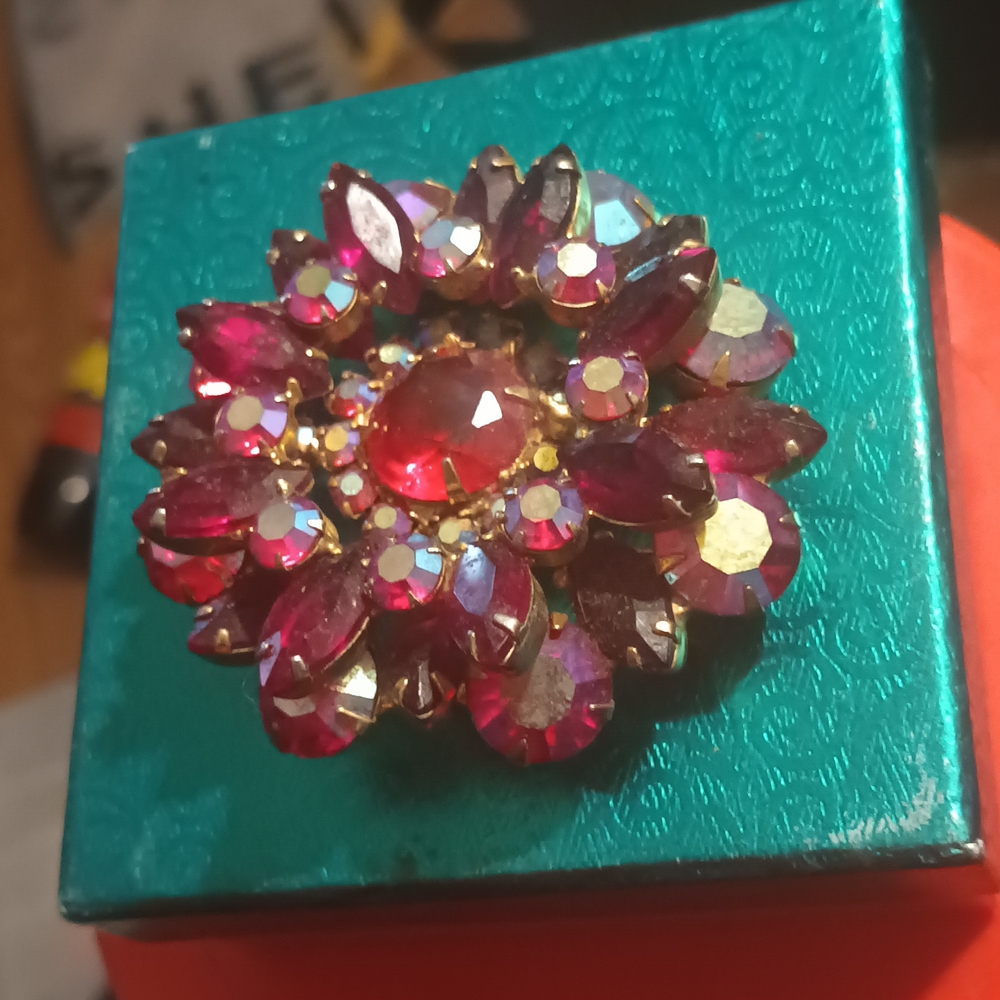 Gold and Red Vintage Floral Brooch